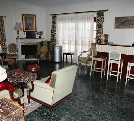 Cosy Villa Pikérmion エクステリア 写真